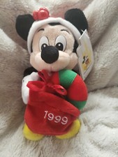 1999 Mickey Mouse Santa Walt Disney World retired NEW bean bag beanie mbbp