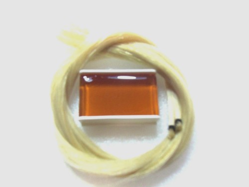 2 Hanks White Finest Grade 32 Inch Bow Hair and 1 small cake of Amber Rosin - Picture 2 of 3