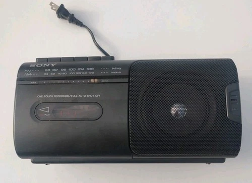 Sony CFM-10 Boombox  AM/FM Radio & Cassette Player Recorder Very Nice