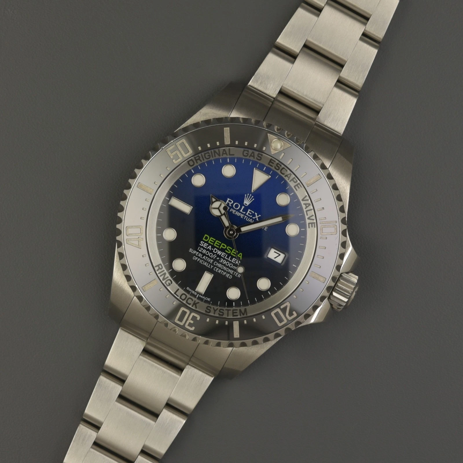 Rolex — Rolex Sea Dweller DeepSea James Cameron 116660 44 mm Blue Steel Steel Full