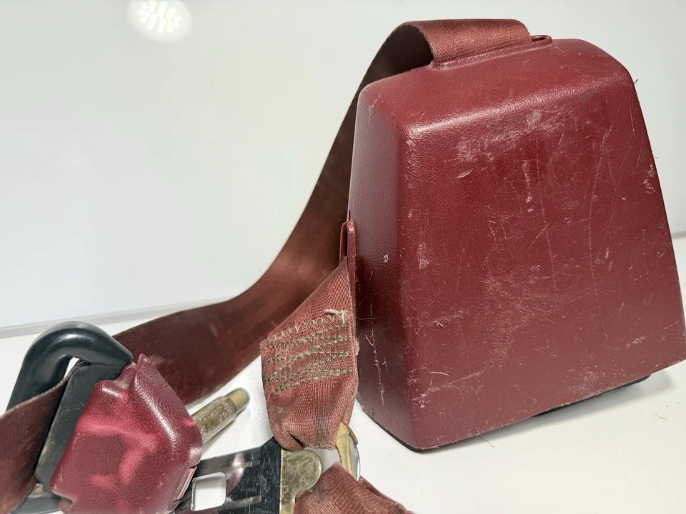 1988 - 94 雪佛兰 GMC C1500 K2500 乘客安全带加长驾驶室红色 — 第 4/4 张图片