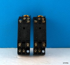  2 PCS OMRON PYF08A RELAY CONNECTING  SOCKET 8PINS ORIGINAL  MADE IN  JAPAN NEW 