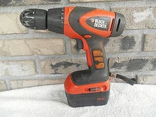 BLACK & DECKER 14.4 VOLT CORDLESS DRILL WITH BATTERY BDG1400