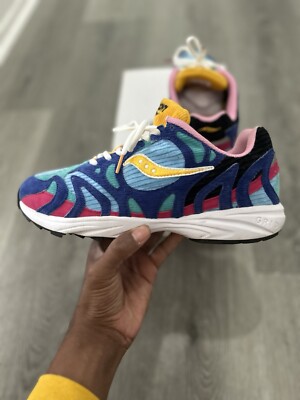 Size 10.5 - Saucony Grid Azura 2000 Venus