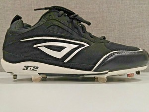 3n2 softball cleats