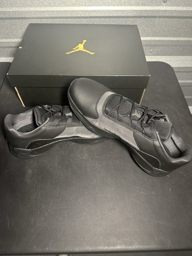 Men’s Nike Air Jordan 11 XI CMFT Low Size 10.5 Black Anthracite CW0784-003