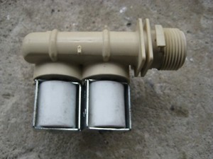 Indesit IWE8123 Waschmaschine Wassereinlass Magnetventile