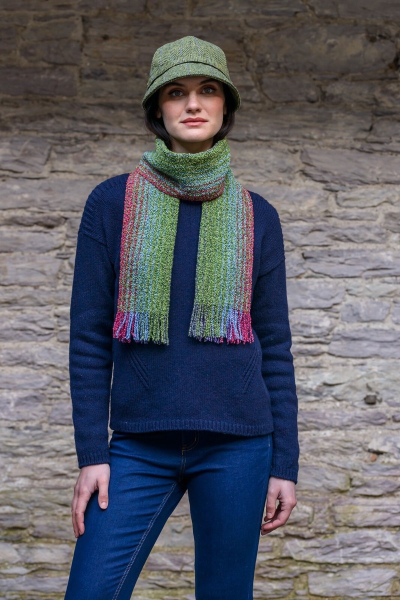 Mucros Weavers Irish Women display picture 3