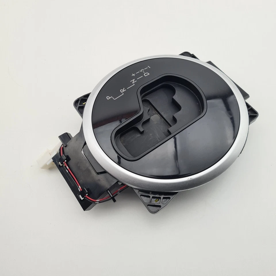 Subaru Liberty Outback Automatic Shifter Surround Trim Gen 4 09/06-08/09 - image 3 of 4