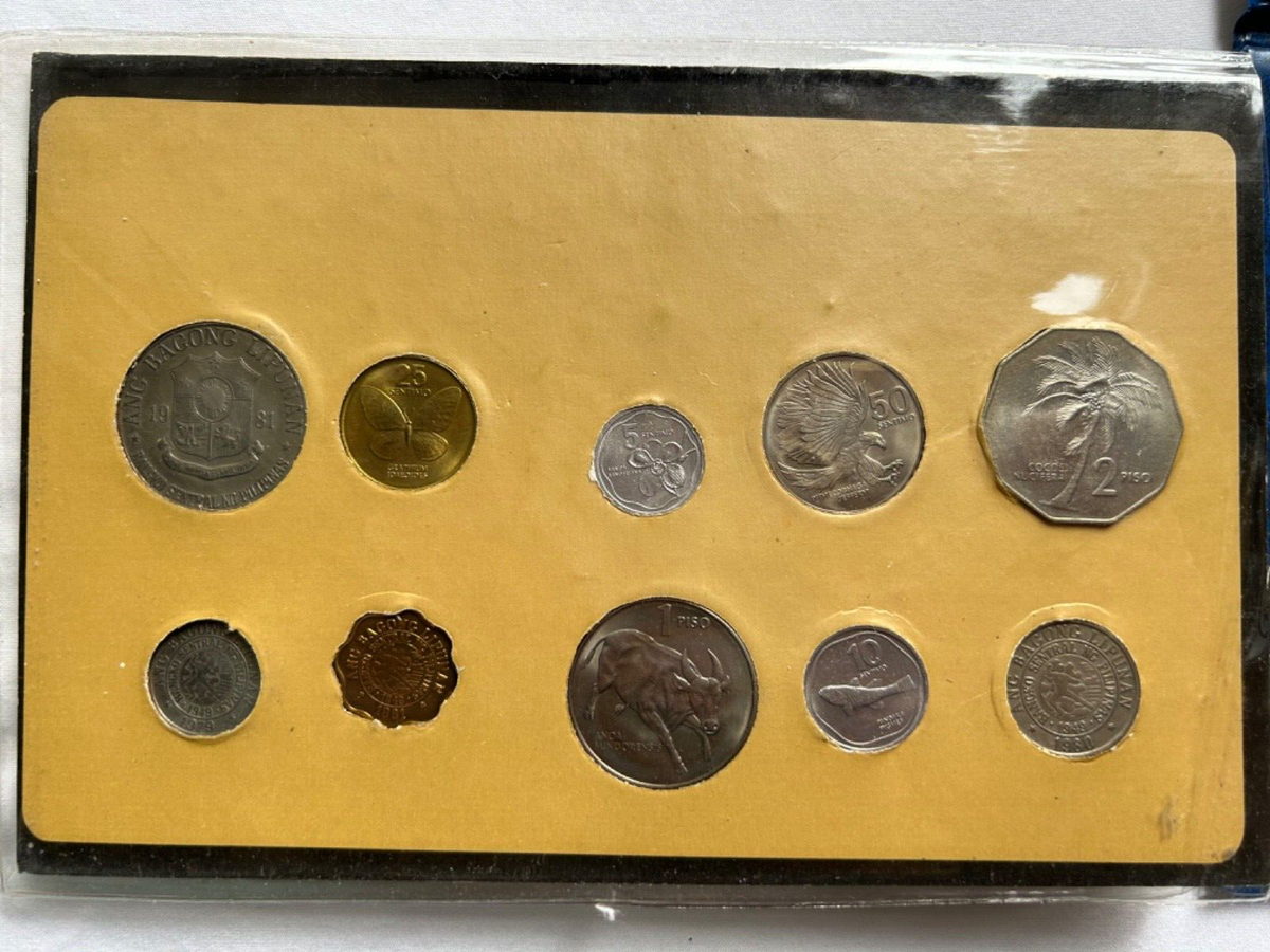 Philippines Pearl of the Orient Seas 10 Coins Portfolio Album