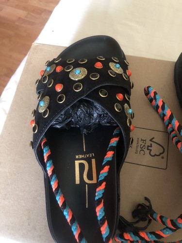 River Island Sandals S/3 possibly Slim 4 real leather retail £50 gorgeous detail - Picture 5 of 6