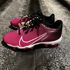 Girls NWOT Nike Hyperdiamond 4 Keystone GG Black Fierce Pink softball cleats