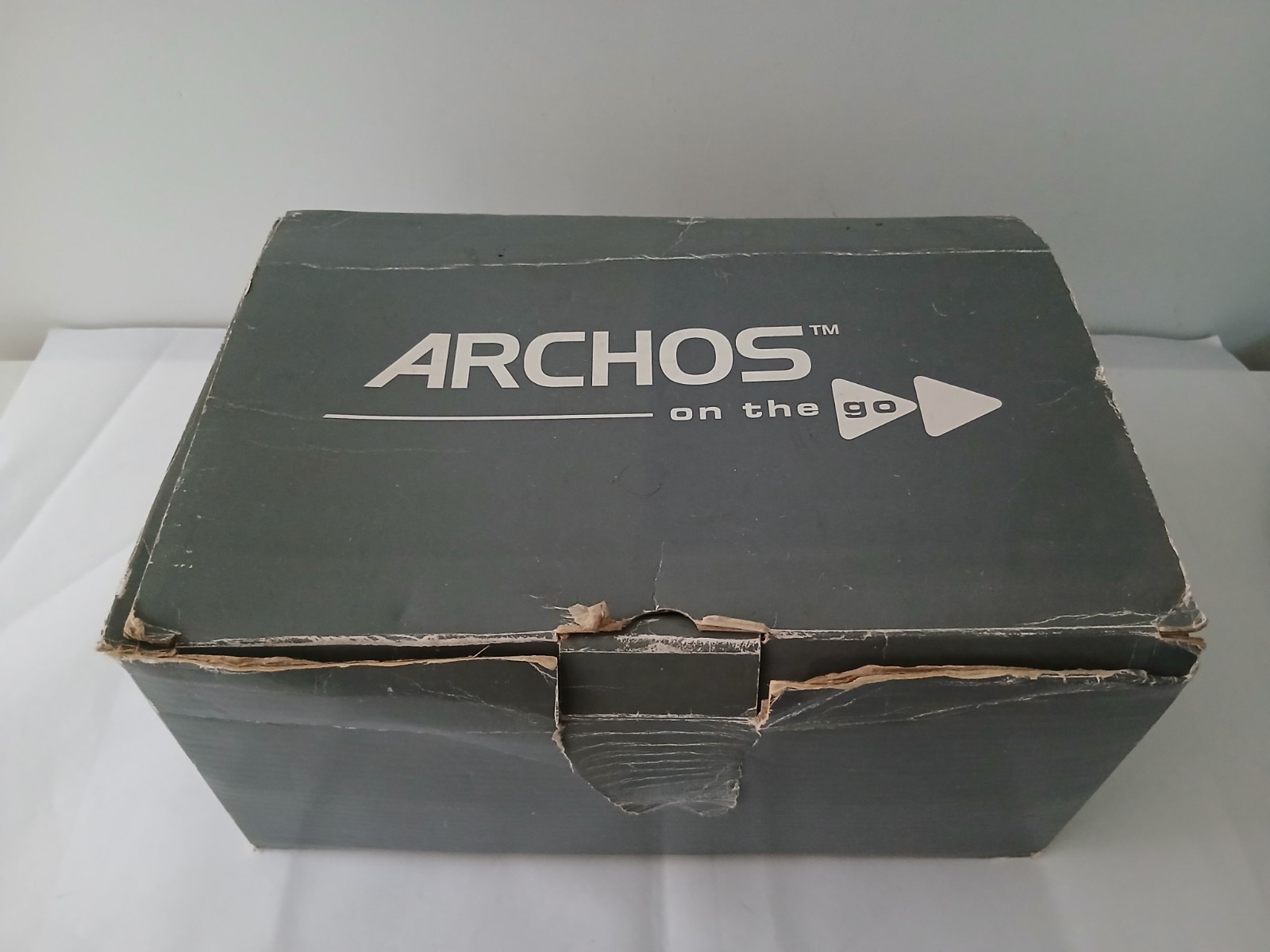 ARCHOS AV700 PORTABLE TV DVR MEDIA PLAYER 40GB WORKING BOXED-EXC CON/PLS READ
