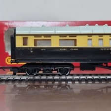 Hornby Railways R454 G.W.R. Restaurant Car OO Gauge