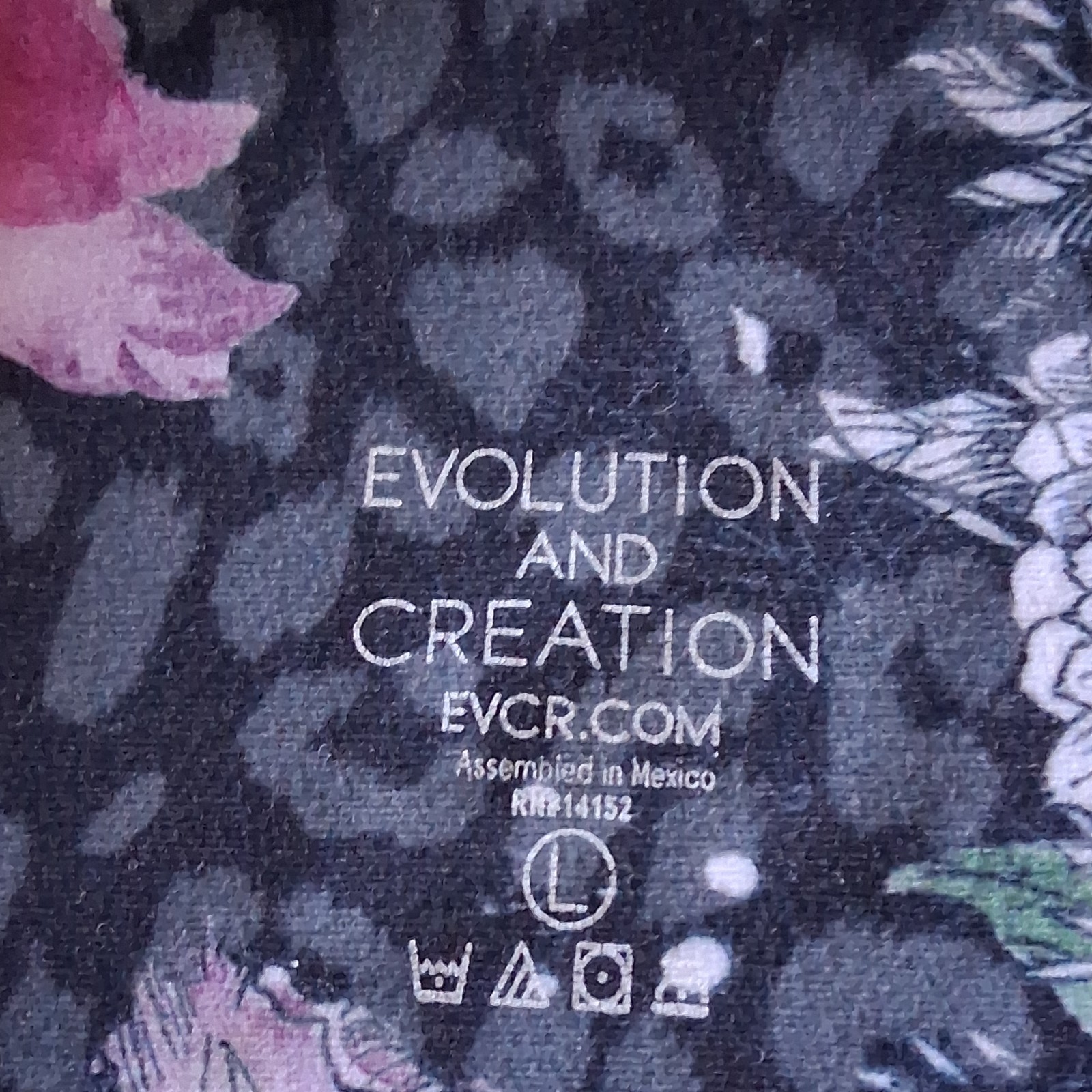 Evolution and Creation Women's Ankle Leggings Flo… - image 2