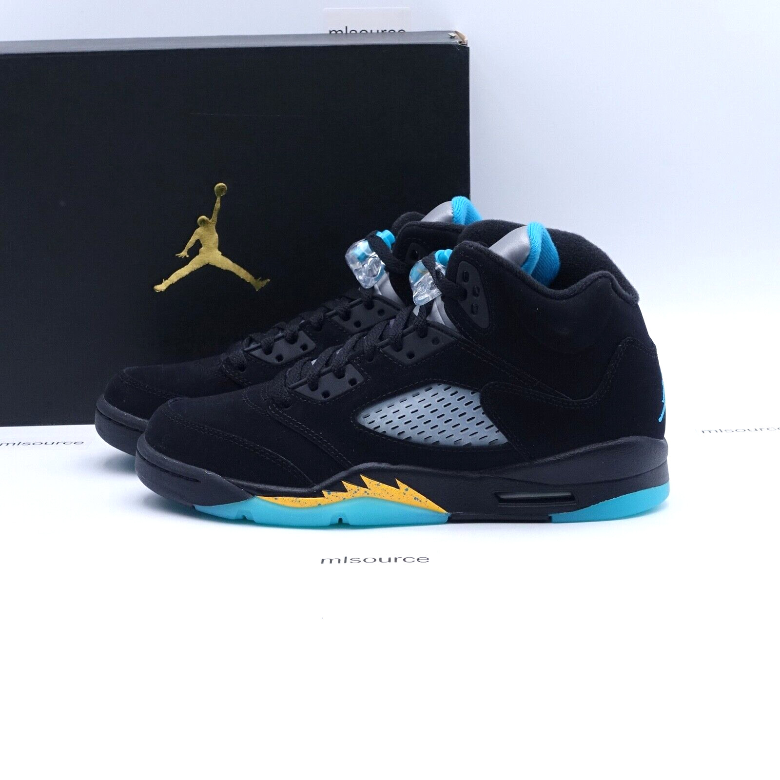 440888-047 Black