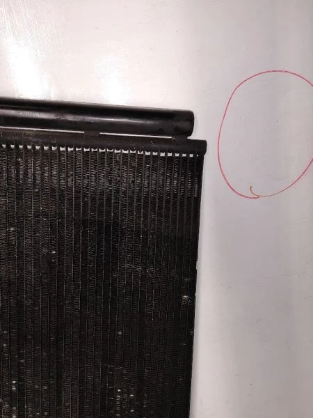 98 99 00 01 BMW 740I CONDENSADOR AC Foto 3 de 4