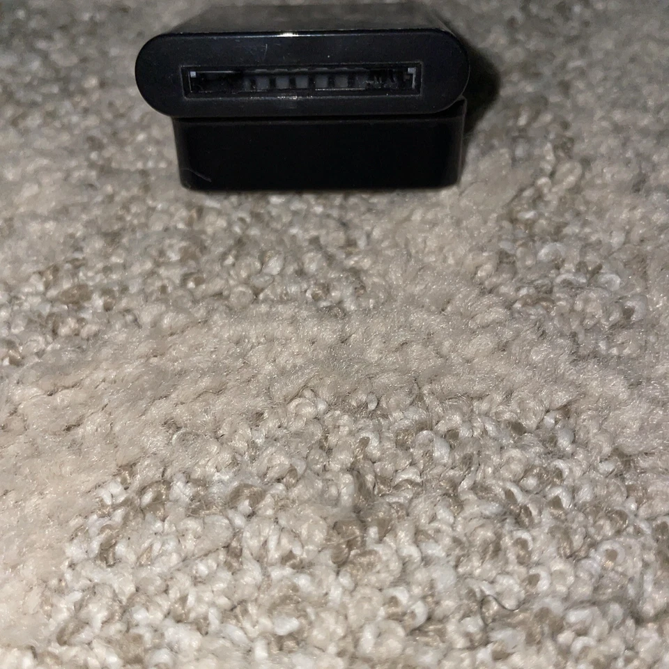 Samsung SD Flash Card Reader  - Image 4 of 4