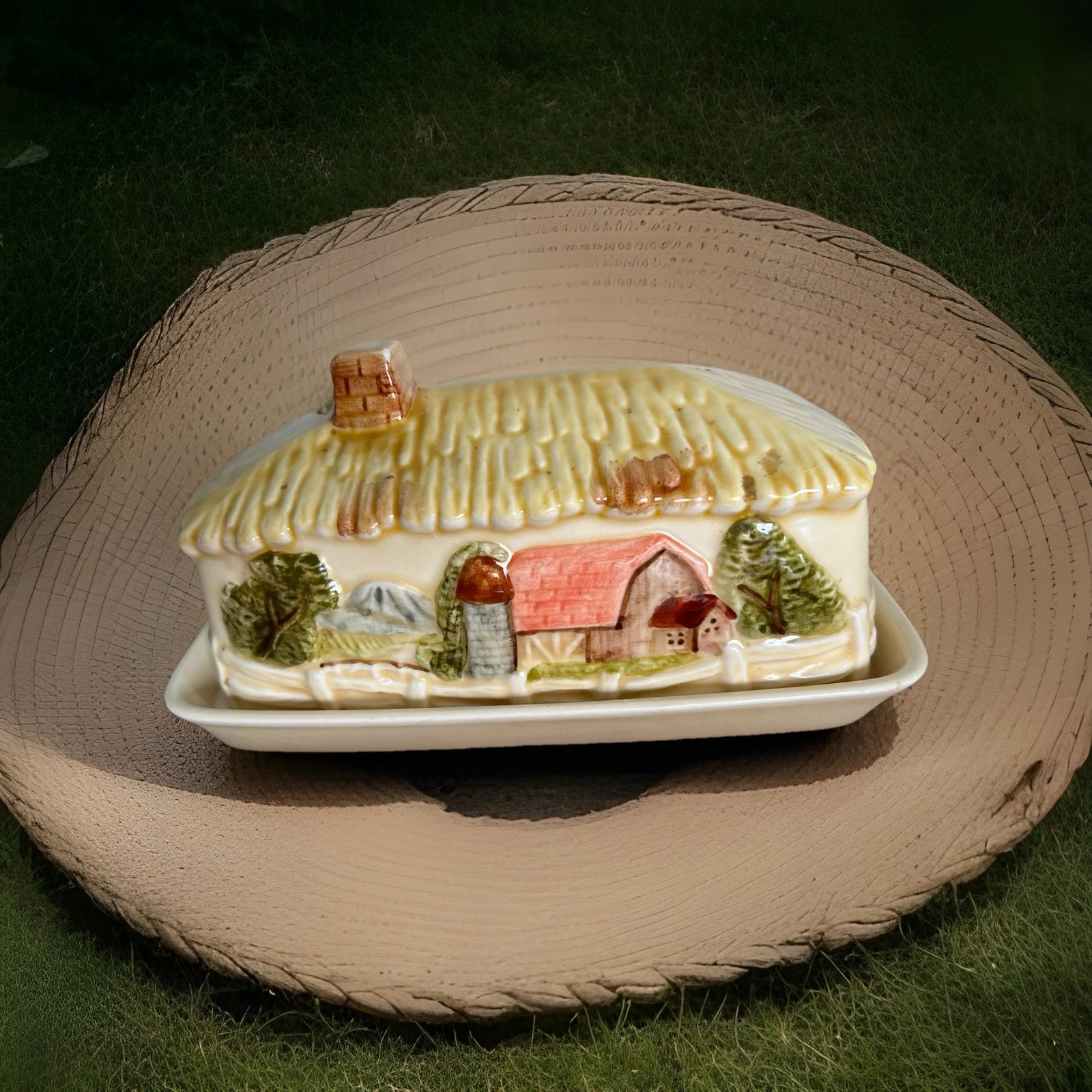 Vintage Covered Butter Dish Cottage Core English Garden Farm Barn House MCM
Opens in a new window or