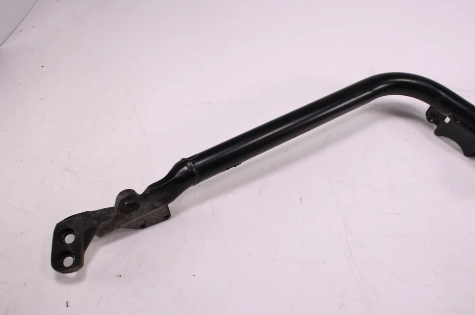 07 Soporte de montaje del motor del lado izquierdo Triumph Thruxton 900 Foto 3 de 4