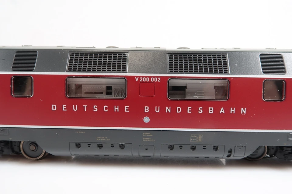 Märklin 38200 Diesellok BR V200 002 der DB mfx+ DCC Vollsound in OVP  - Bild 4 von 4