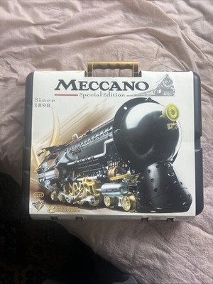  MECCANO Sonderedition Dampflok Bausatz mit Motor. Neuer, geöffneter Karton.