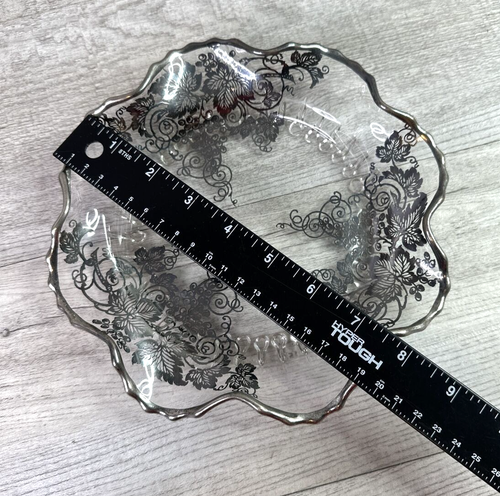 Vintage 8" Clear Ruffle Edge Silver Overlay Grape Vine & Leaves Candy Dish - Picture 7 of 8