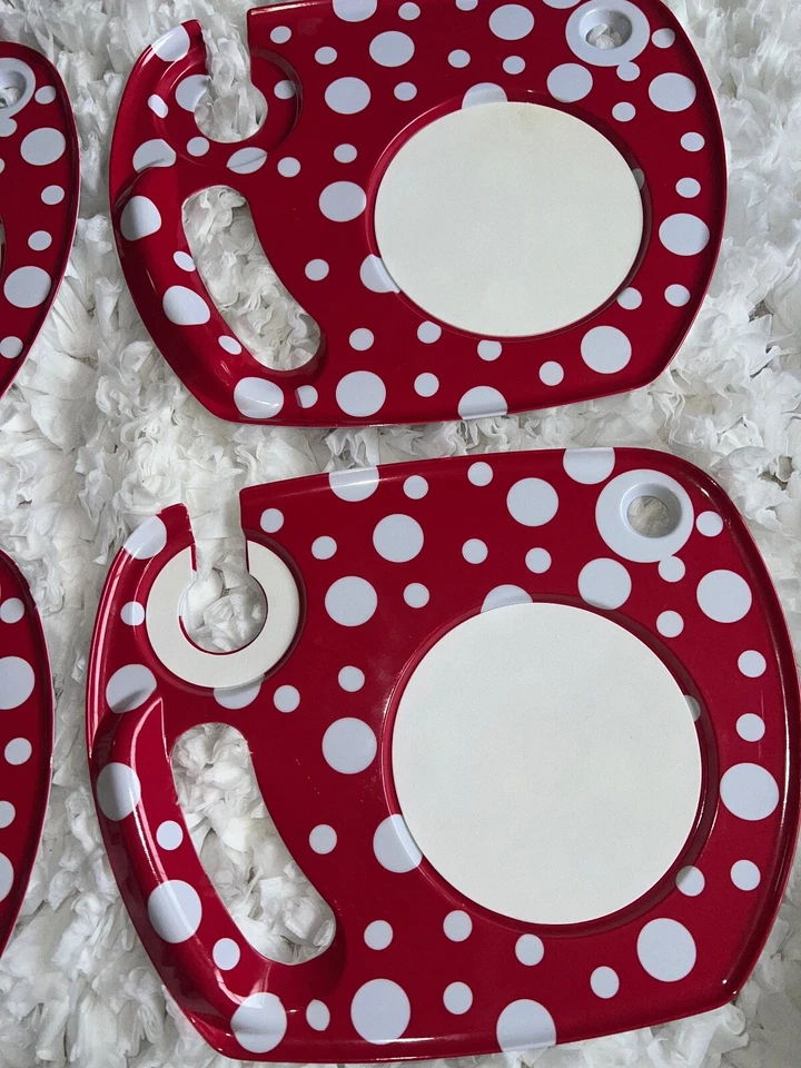 4 Bandejas Antideslizantes para Cena Patrón de Enrejado TV Fiesta Niños y Adultos Rojo Blanco Foto 3 de 4