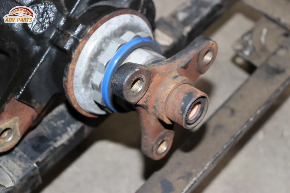 2014 - 2018 BMW 328d F30 REAR DIFFERENTIAL AXLE CARRIER OEM - Image 4 of 4