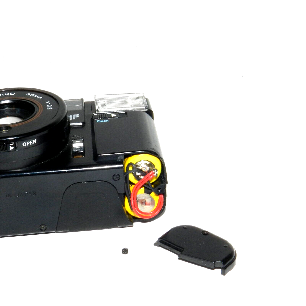 Olympus Quick Flash AFL Film Camera w/ 38mm 1:2.8 Zuiko Lens NO