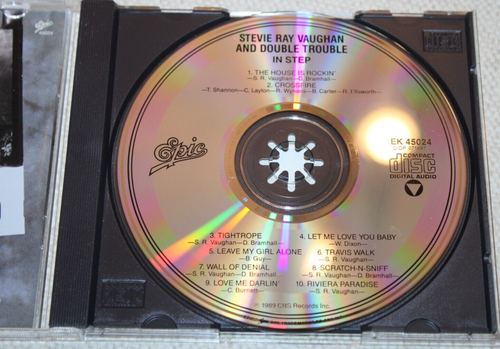 πΈ Stevie Ray Vaughan & Double Trouble β 2 CD Lot β In Step + Live Alive β Blues - Foto 6 di 12