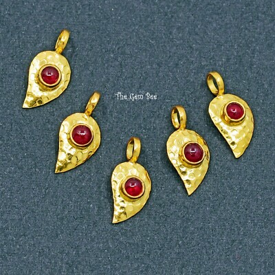 18K Massiv Gelbgold Strukturiert Blatt Rubin Paisley Muster Charm Anhänger