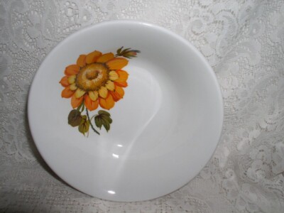 Royal Tudorware Barker Bros England Sunflower Sunnyside Soup cereal Bowl