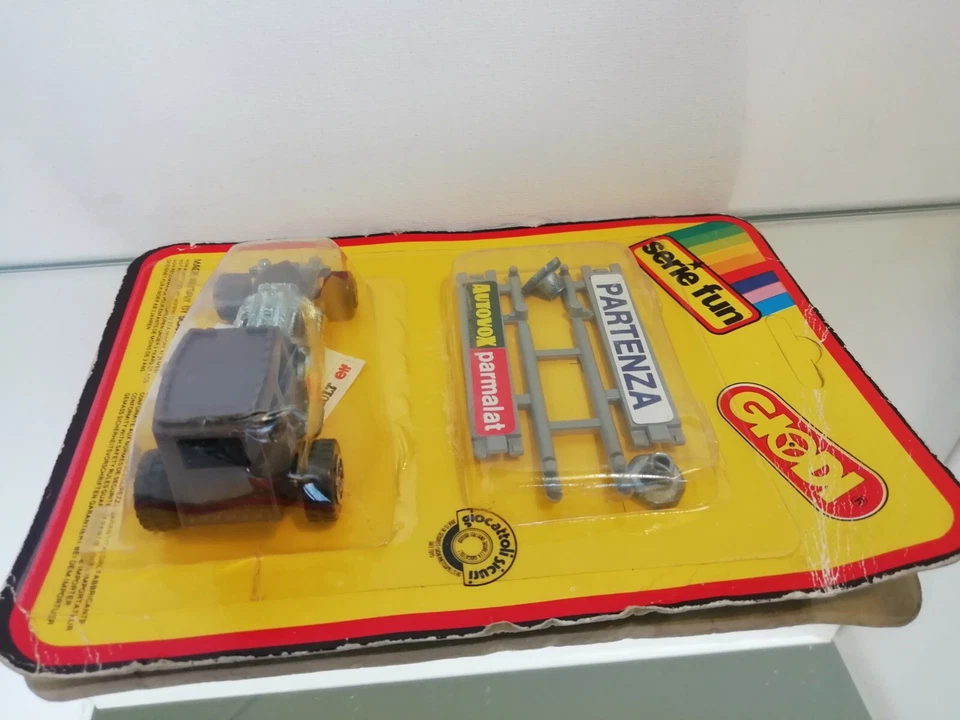 GIODI ITALY DRAGSTER CON ACCESORIOS EN MARRÓN CASI COMO NUEVO EN BLISTER MUY ... - Imagen 4 de 4