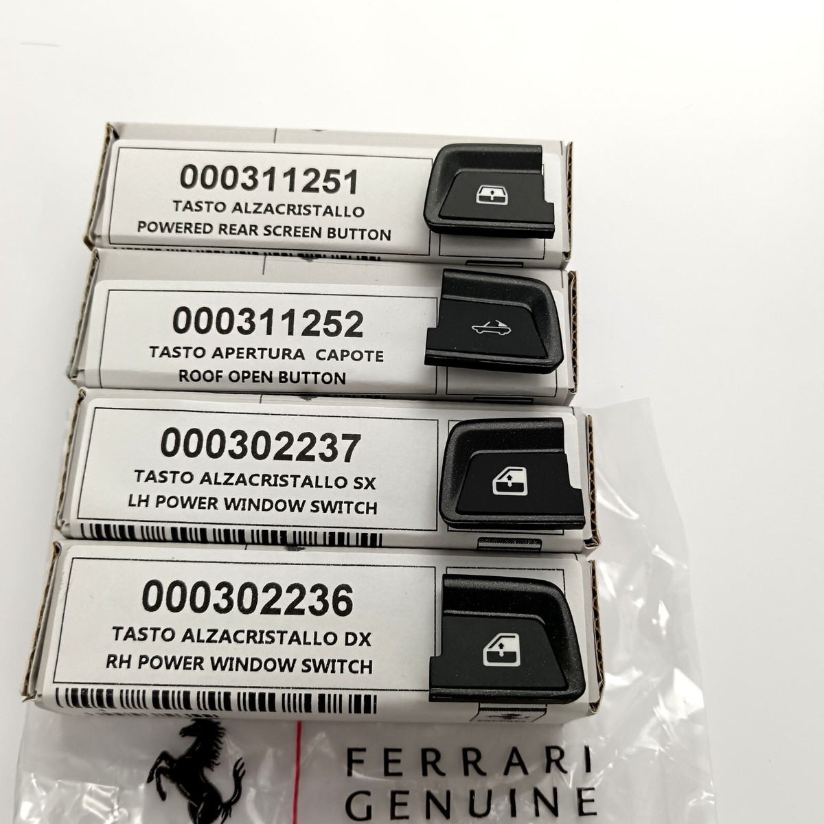 Ferrari純正ピンバッジ by BOLAFFI 2025年最新】フェラーリ バッジの人気アイテム - メルカリ