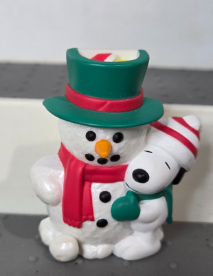 Hallmark Peanuts Gang Snoopy Snowman Brooch Pin Woodstock in Hat Pull String