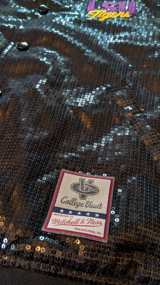 Chaqueta de bombardero Mitchell & Ness College Vault LSU Tigers XL lentejuelas para mujer nueva con etiquetas Foto 2 de 4