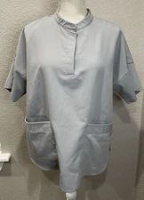 FIGS Ejura Scrub Top Womens Size Medium Convertible Sleeve Logo Gray