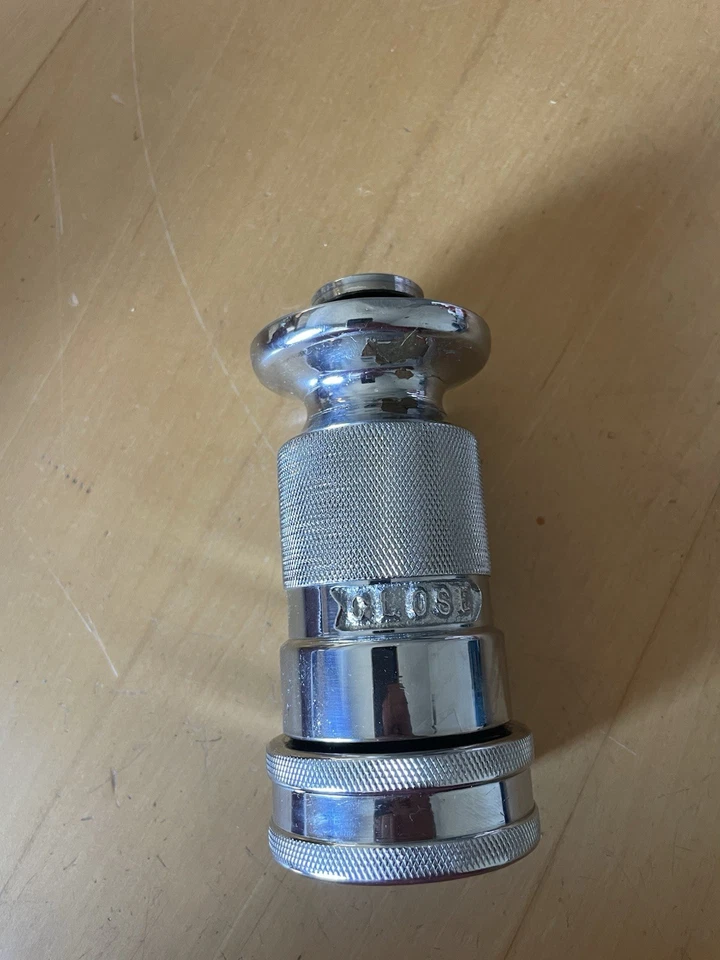 Bocal de incêndio de latão cromado Powhatan U - Imagem 2 de 4