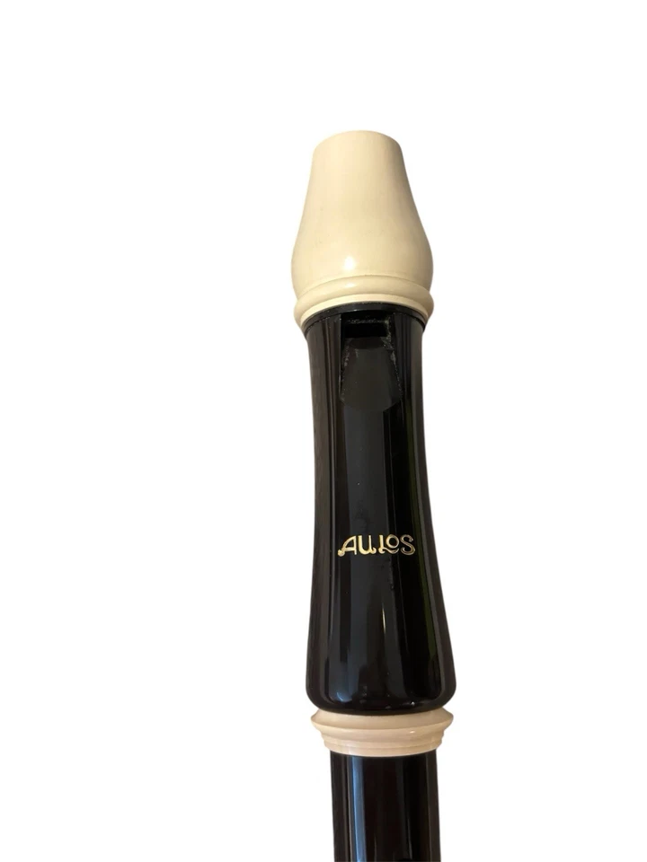 Aulos 204A Robin Soprano Recorder - with Cases - Image 3 of 4