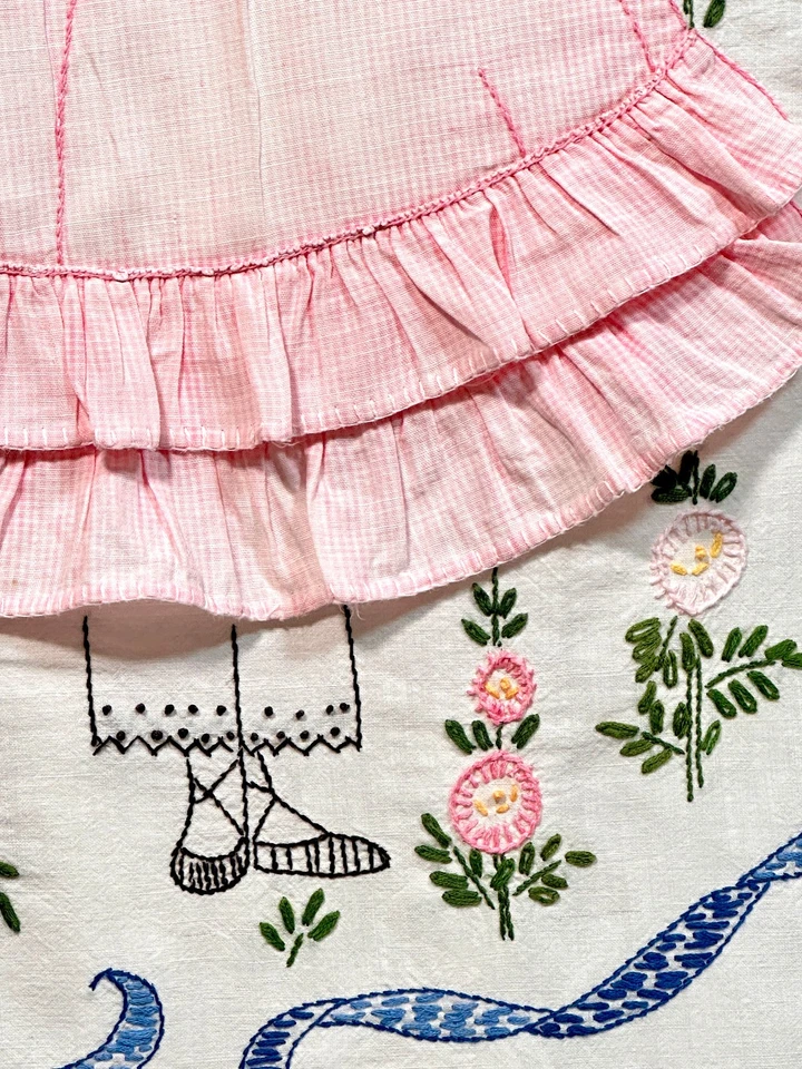 Винтажное вышитое покрывало 1940-х Southern Belle & Hollyhocks двойное в отличном состоянии - Изображение 4 из 4