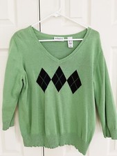 TOP by VILLAGER Green with Navy & White Argyle Design V Neck Sweater Size XL