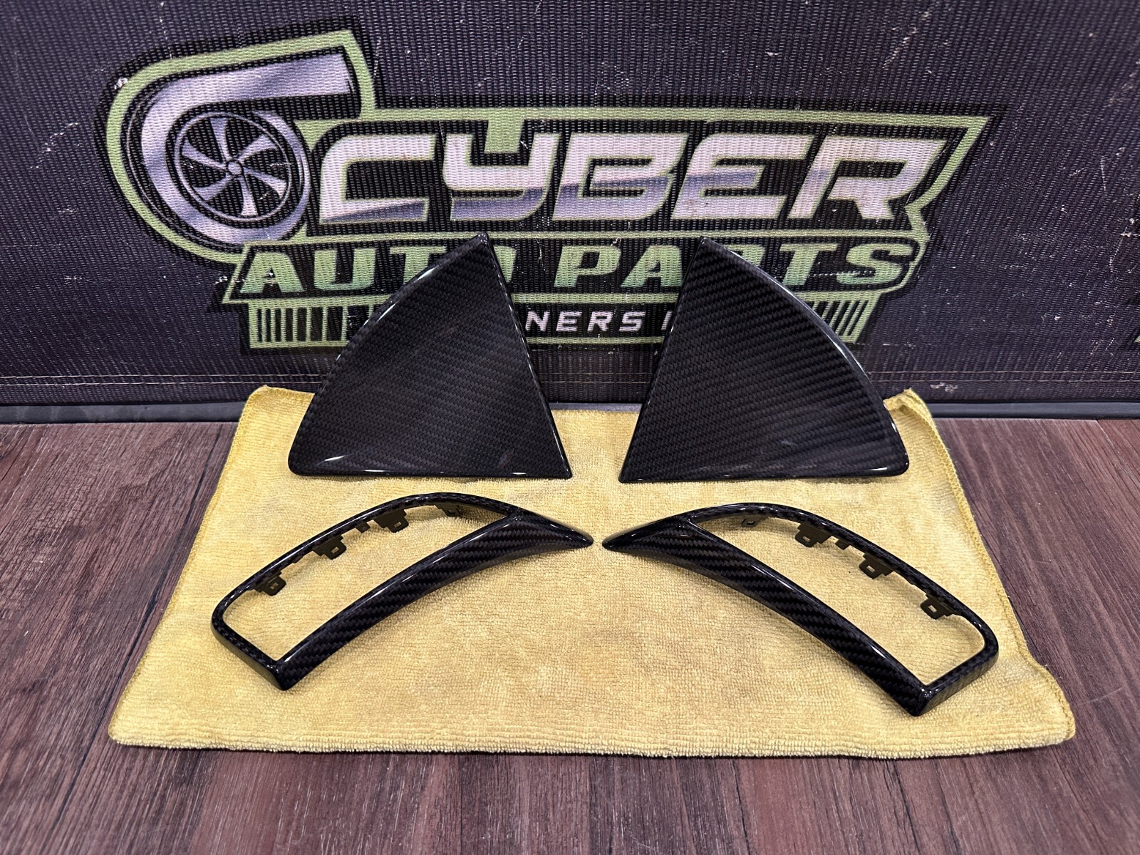 2017-18 AUDI R8 FRONT LEFT RIGHT DOOR PANEL CARBON FIBER TRIMS OEM