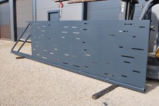 Freitragend Schiebetor B 400 x H 180 cm + Antrieb + WiFi Laser Gebrannt Blech