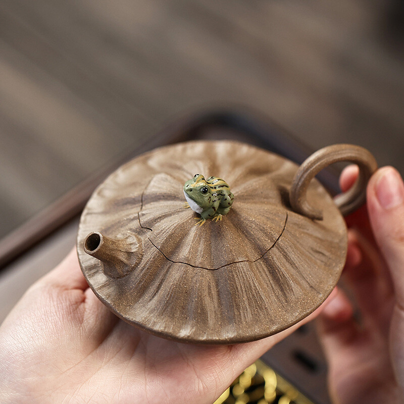 Frog Statue Yixing Zisha Clay Master Pot 120ml