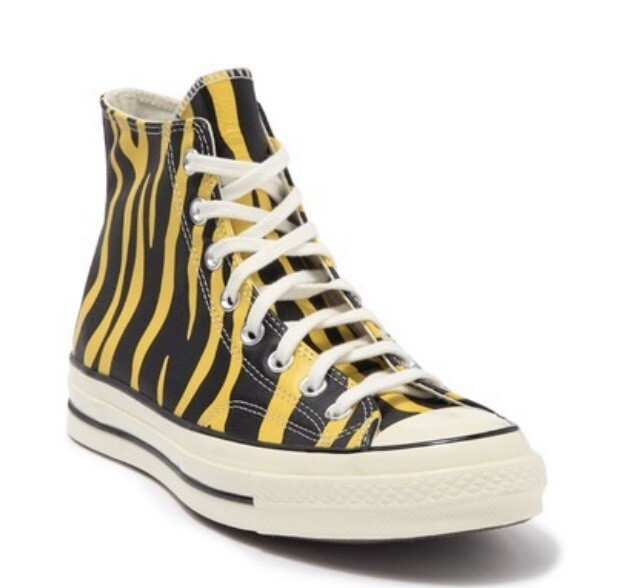 converse yellow zebra