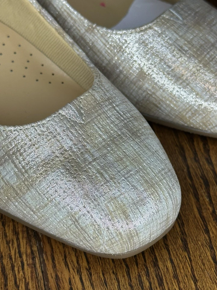 New Trotters Women's “ Lenore ” Sling Back Size 5 M Sand Beige Wedge Heel Nice! - Image 2 of 4