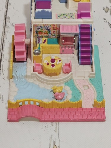 Vintage 1994 Bluebird Polly Pocket Grandmas Cottage NOT COMPLETE - Picture 7 of 11