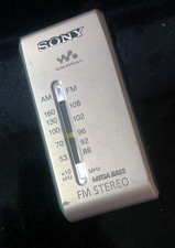 Super compact -Sony SRF-S84 FM/AM Radio Walkman Silver w/ Earbuds - It works 