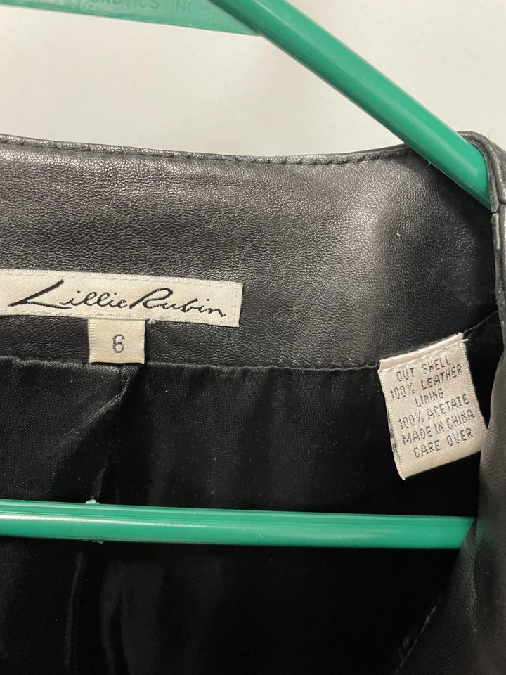 Ladies Lillie Rubin Cropped Black Leather Jacket - Size 6 - Image 2 of 3